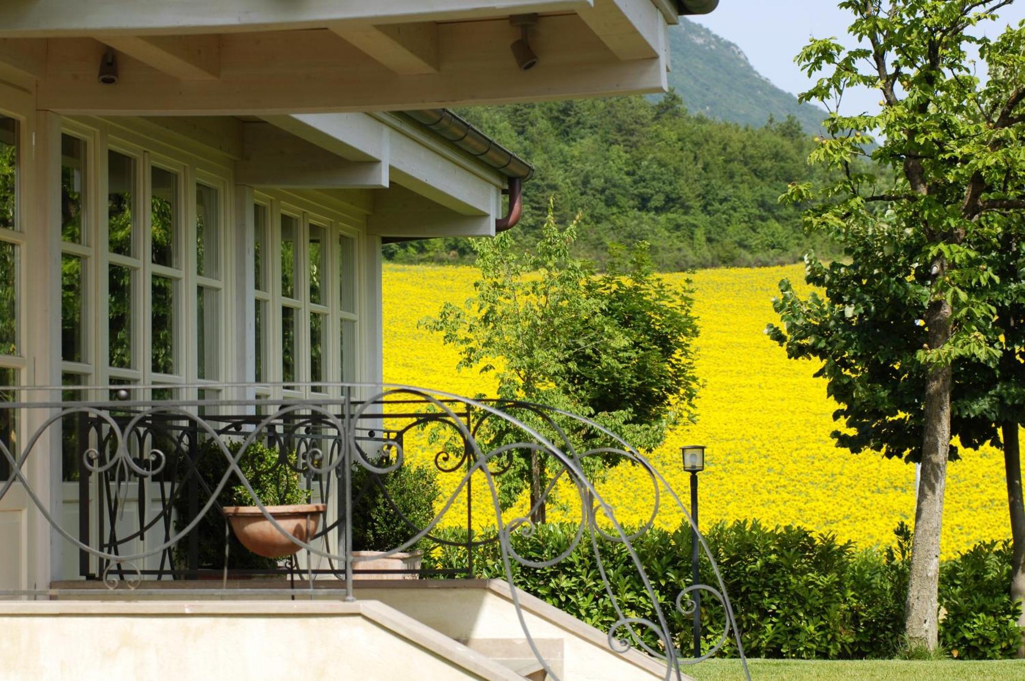 Relais Villa Fornari Camerino Exterior foto